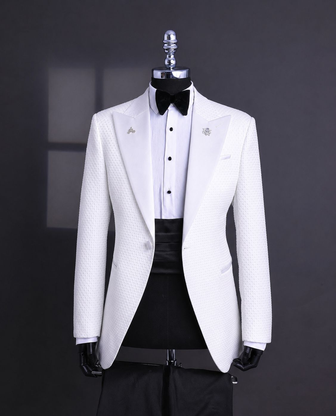 Tuxedo suit